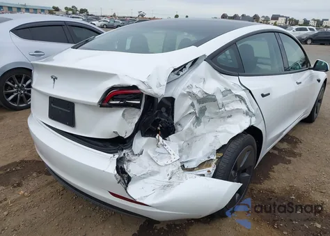 2023 Tesla Model 3 Rear-Wheel Drive z USA, uszkodzony, nr VIN 5YJ3E1EA5PF574689